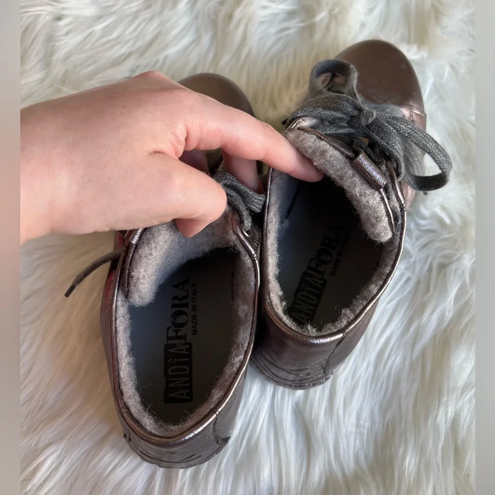 Andia Fora Gregory’s women’s size 36 dark rose metallic fuzzy low top sneakers
